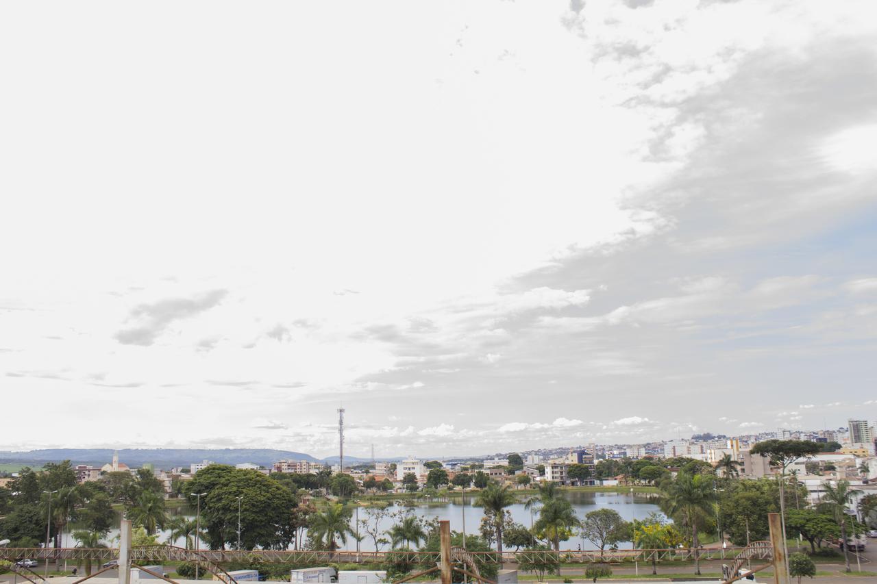 פאטוס דה מינאס Patos Hotel מראה חיצוני תמונה